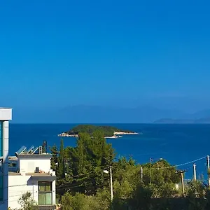 Apartment Four Seasons, Ksamil